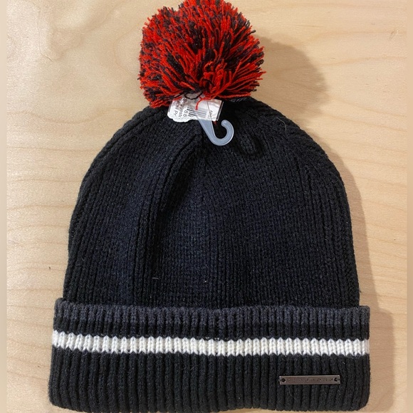 Sean John Toboggan (AM) - Picture 2 of 7